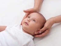 Perché portare un neonato dall'osteopata?